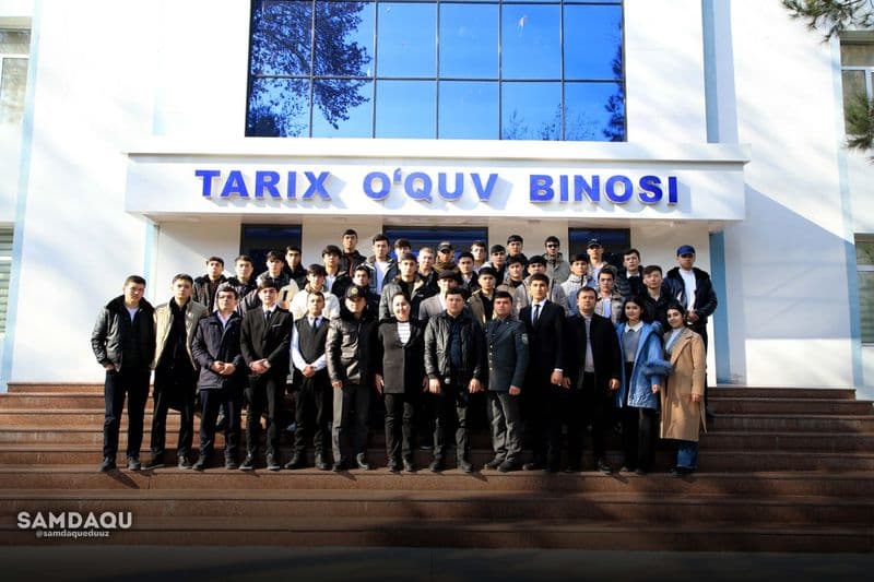 Talaba-yoshlarning Markaziy harbiy okrugga tashrifi